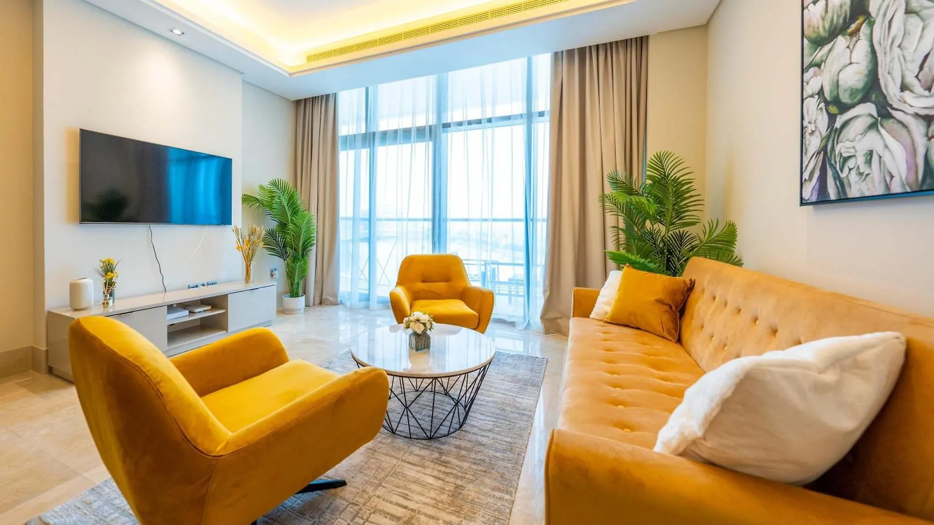 Spacious Beachfront 2 Bedroom Apartment - The 8 دبي