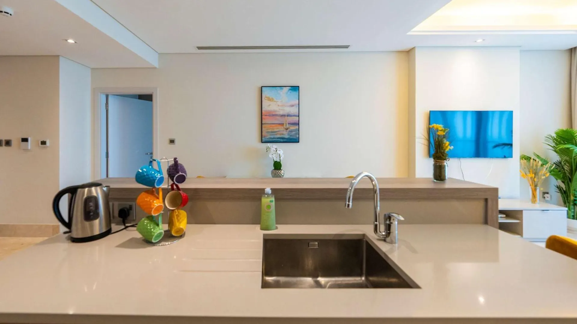 Spacious Beachfront 2 Bedroom Apartment - The 8 Dubai 0*,